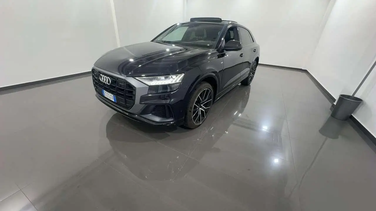 Photo 1 : Audi Q8 2019 Diesel