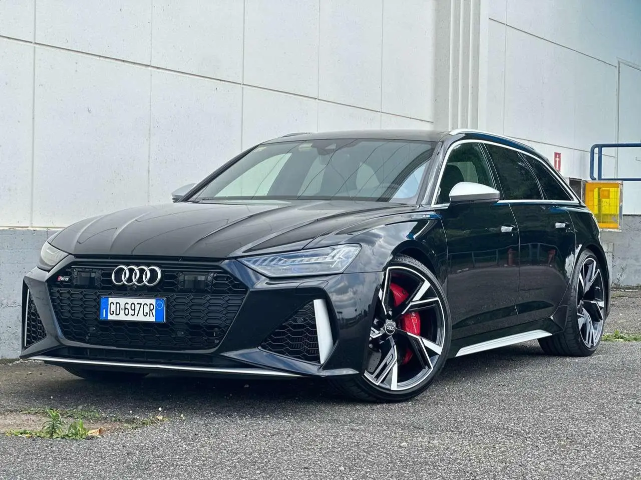 Photo 1 : Audi Rs6 2021 Hybride