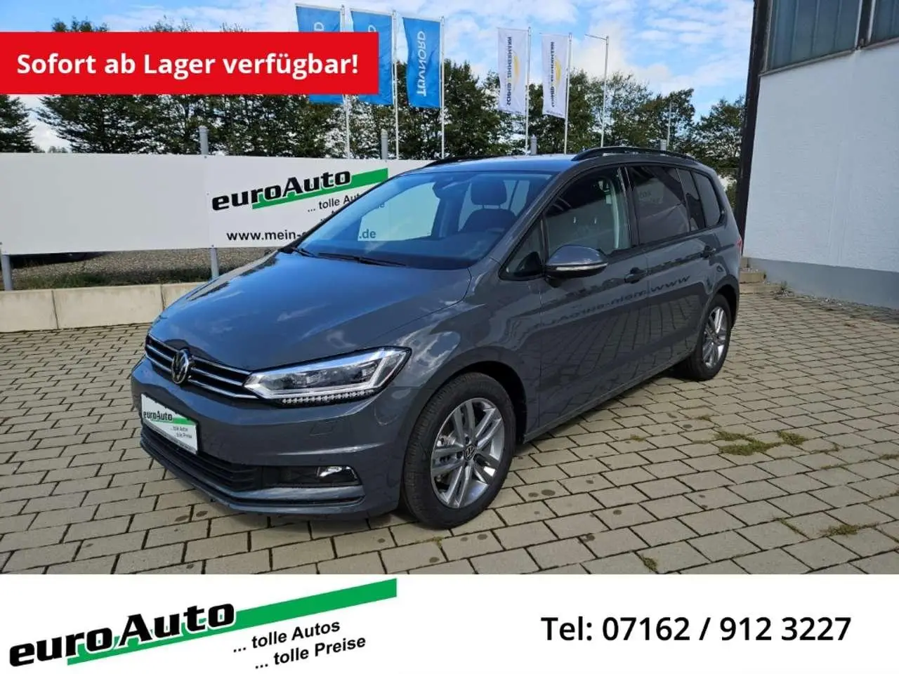 Photo 1 : Volkswagen Touran 2024 Essence