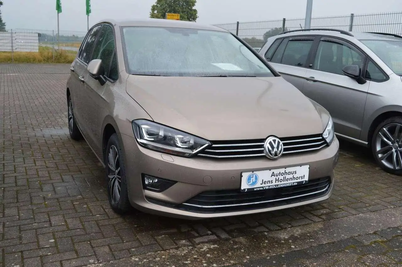 Photo 1 : Volkswagen Golf 2016 Petrol