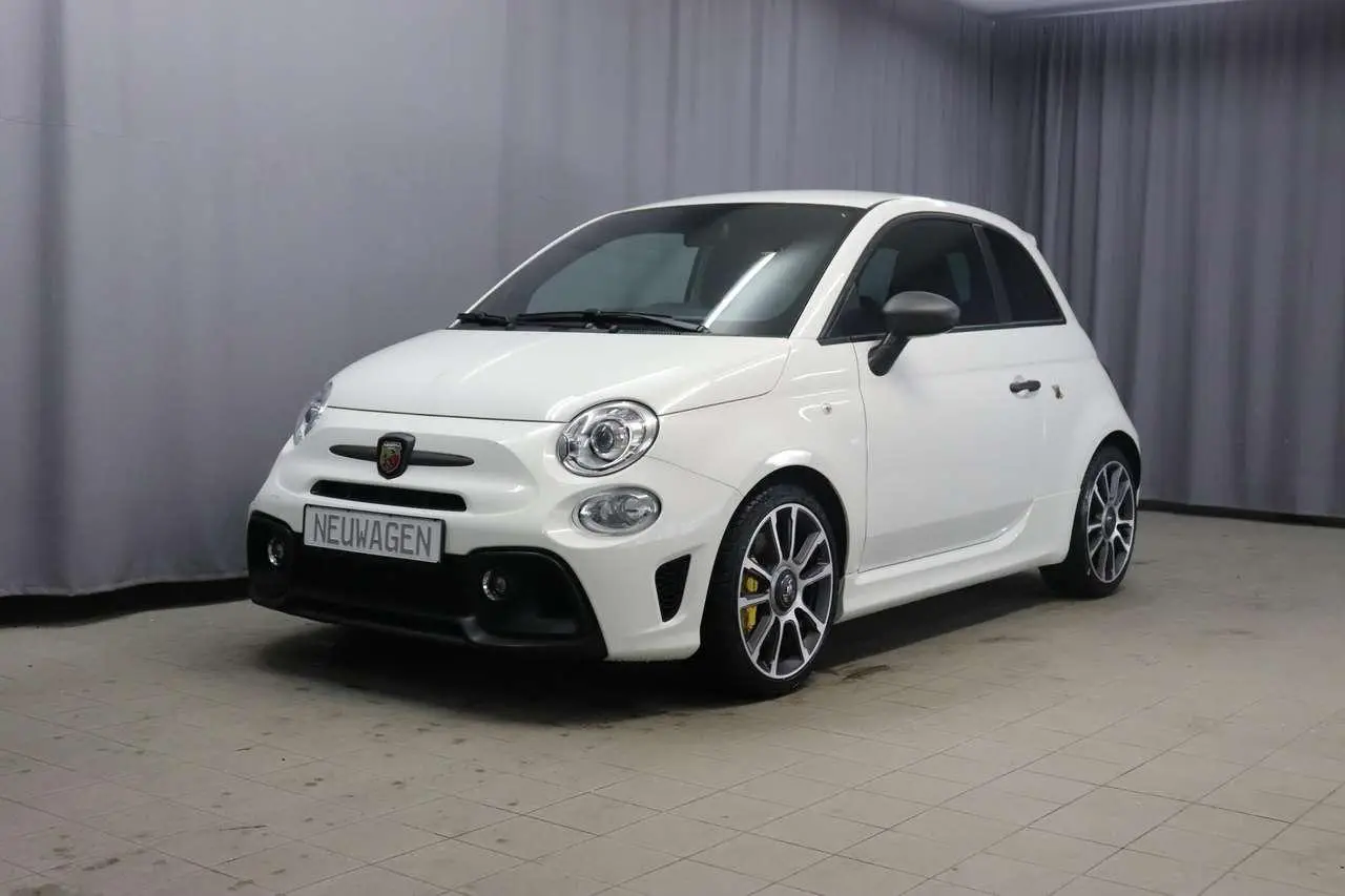 Photo 1 : Abarth 695 2024 Petrol