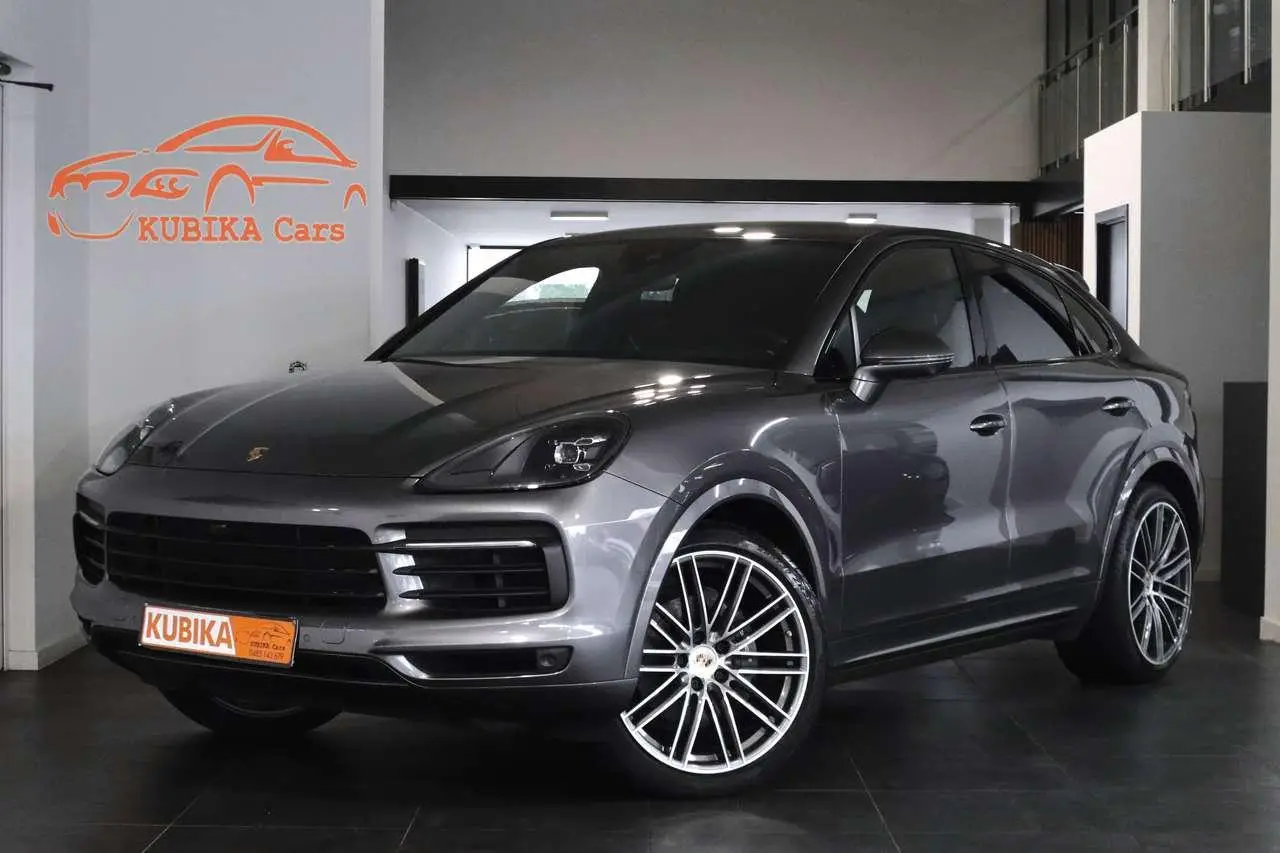 Photo 1 : Porsche Cayenne 2019 Essence