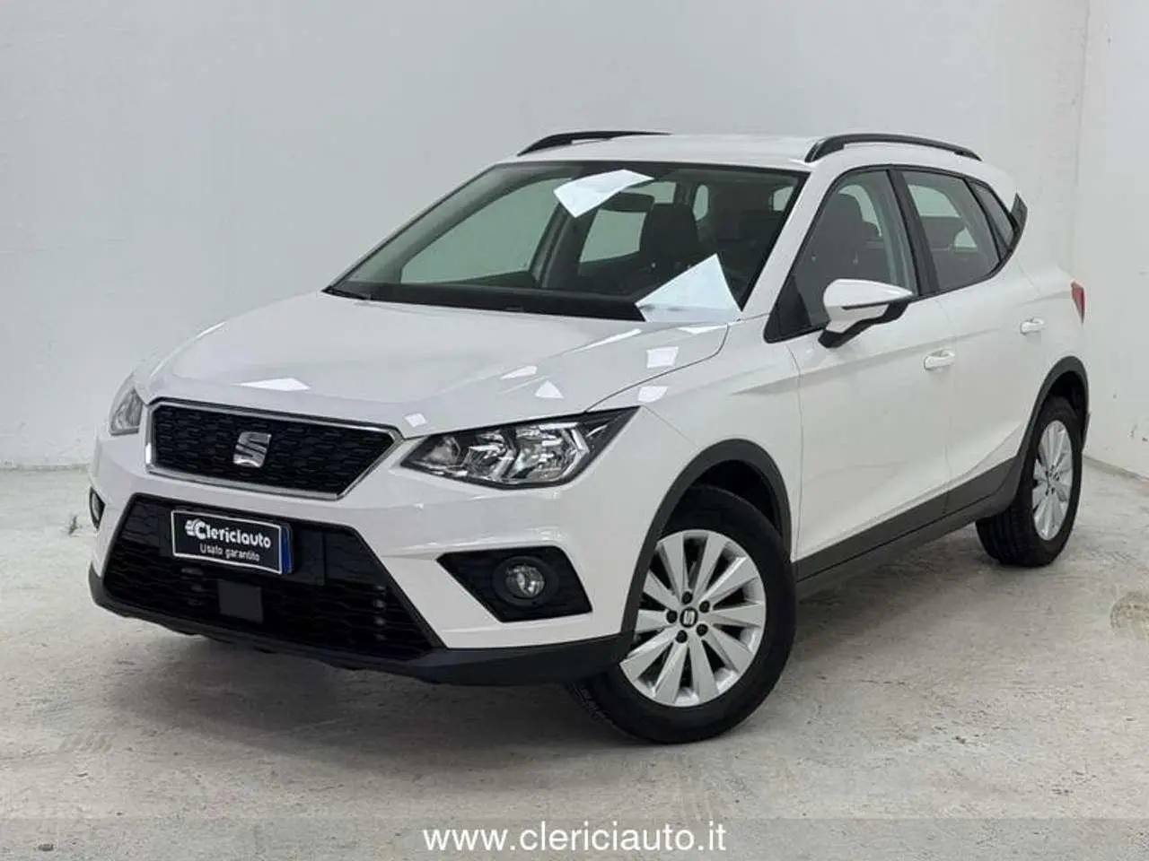 Photo 1 : Seat Arona 2018 Petrol