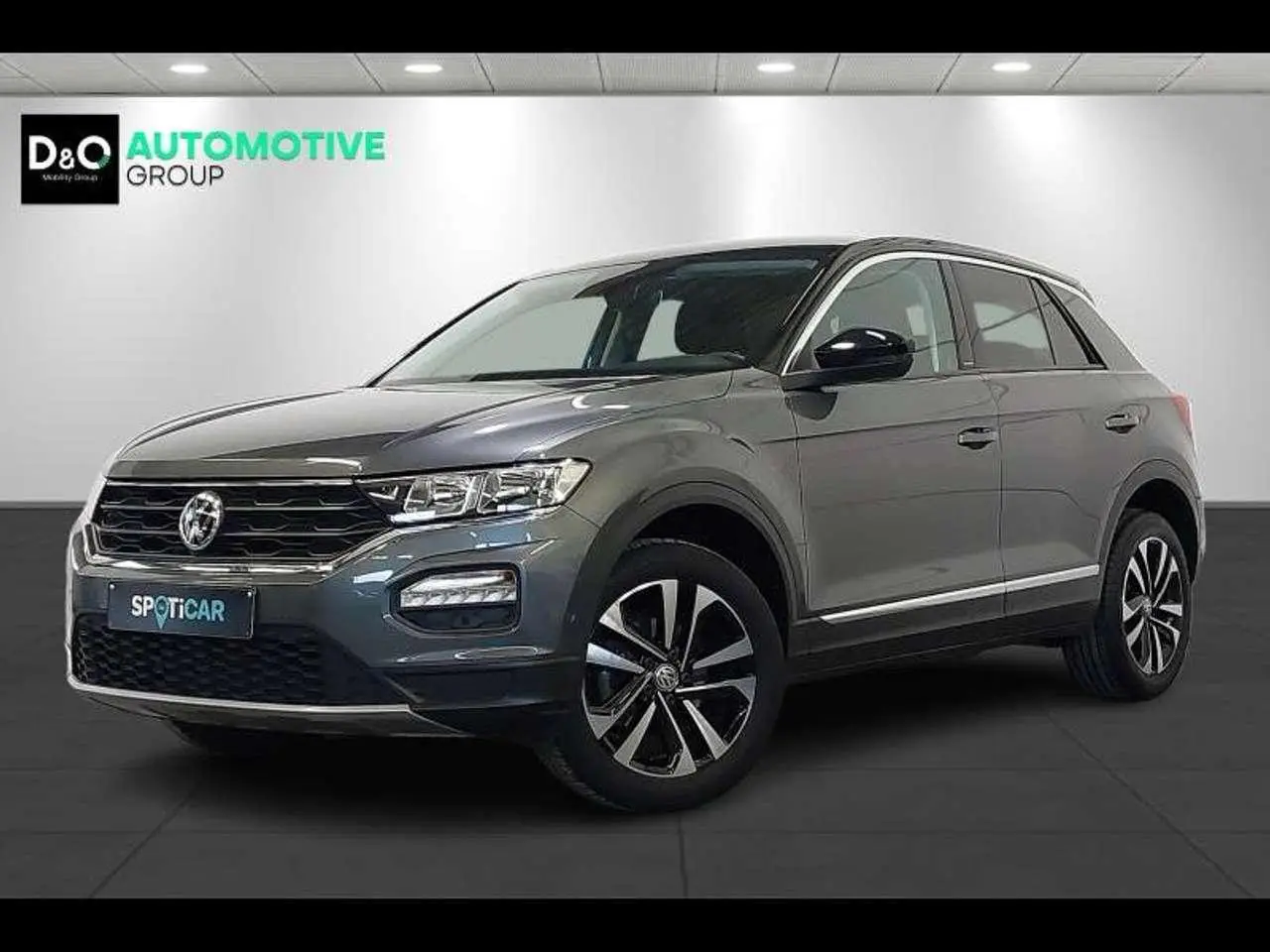 Photo 1 : Volkswagen T-roc 2019 Petrol