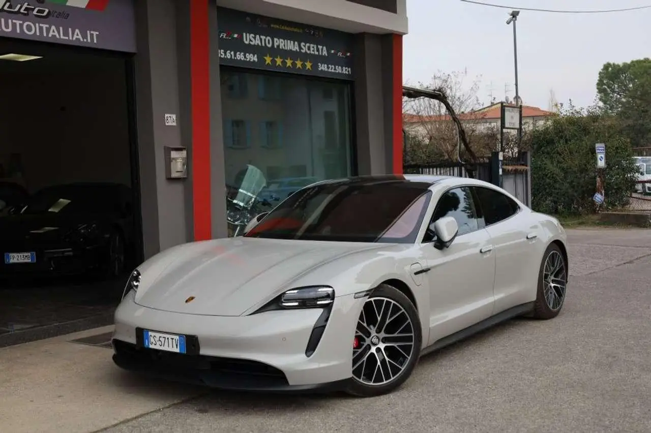 Photo 1 : Porsche Taycan 2022 Électrique