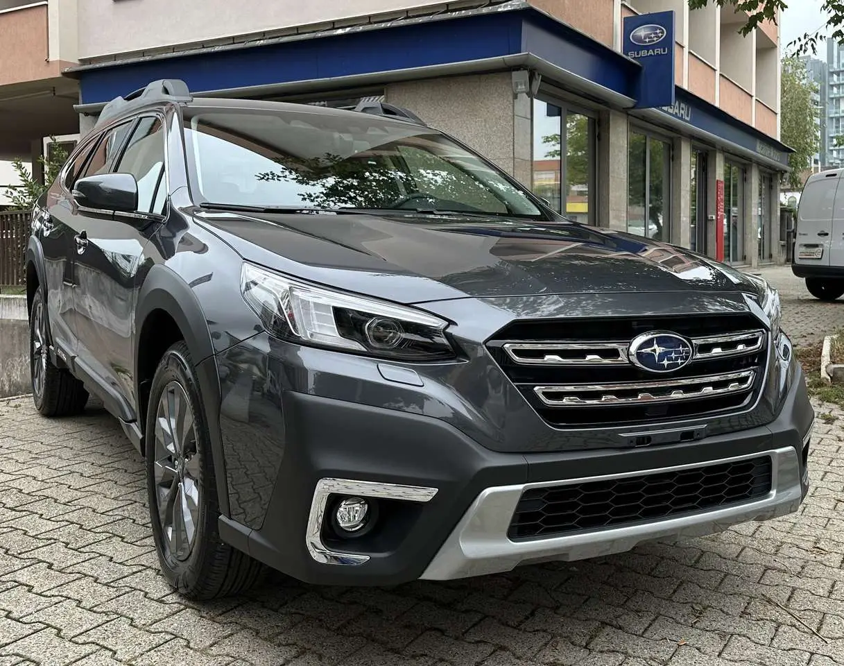 Photo 1 : Subaru Outback 2024 Petrol