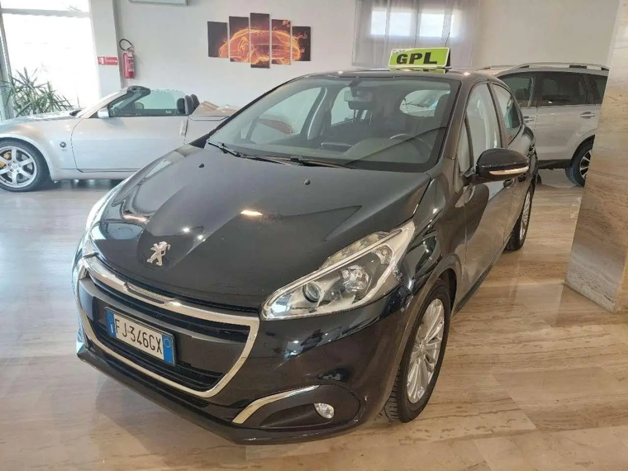 Photo 1 : Peugeot 208 2017 GPL