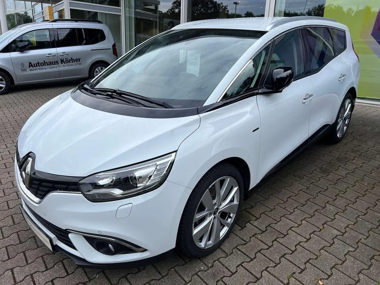 Photo 1 : Renault Scenic 2019 Petrol