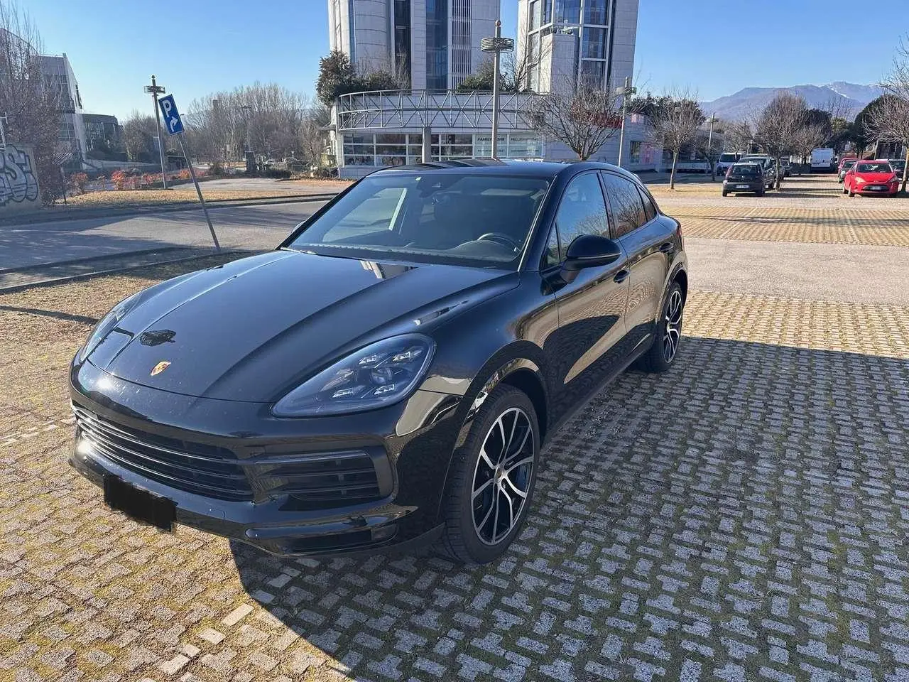 Photo 1 : Porsche Cayenne 2019 Essence