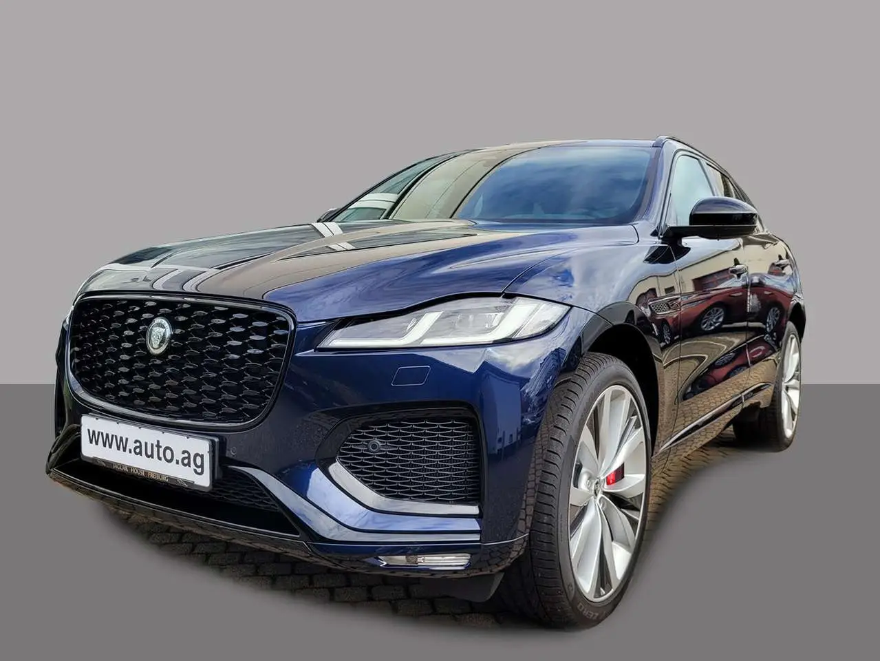 Photo 1 : Jaguar F-pace 2024 Petrol