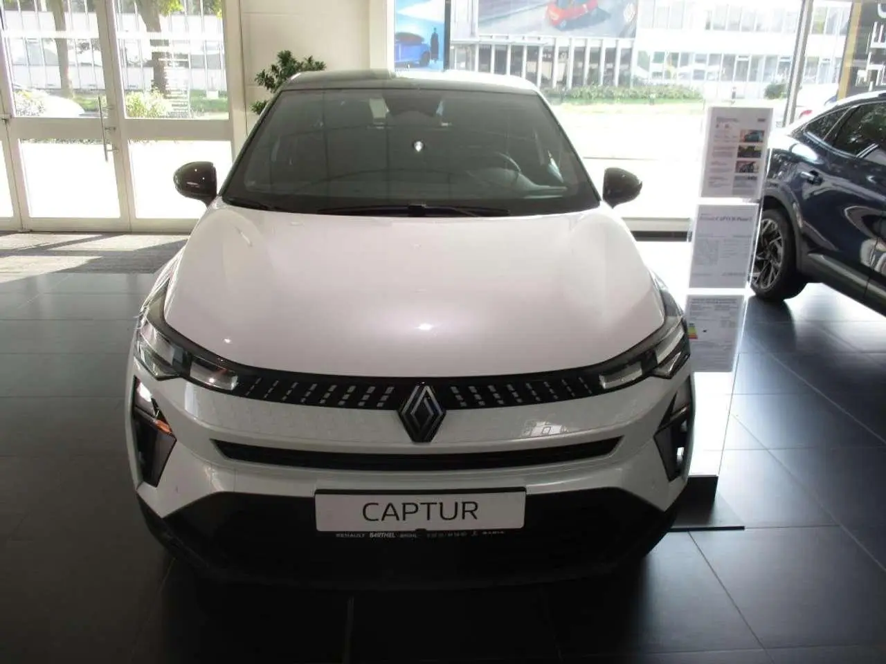 Photo 1 : Renault Captur 2024 Essence