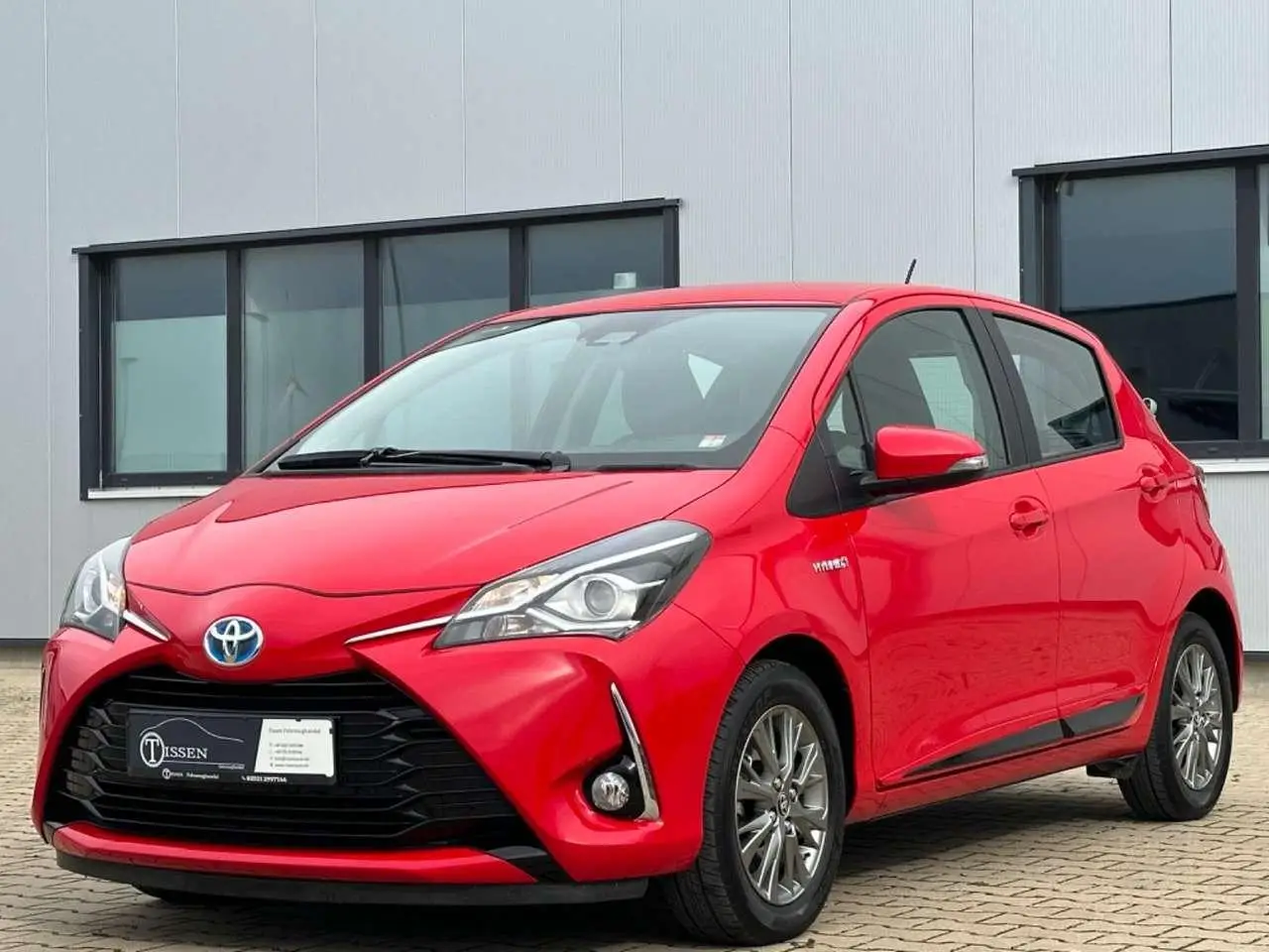 Photo 1 : Toyota Yaris 2017 Hybrid