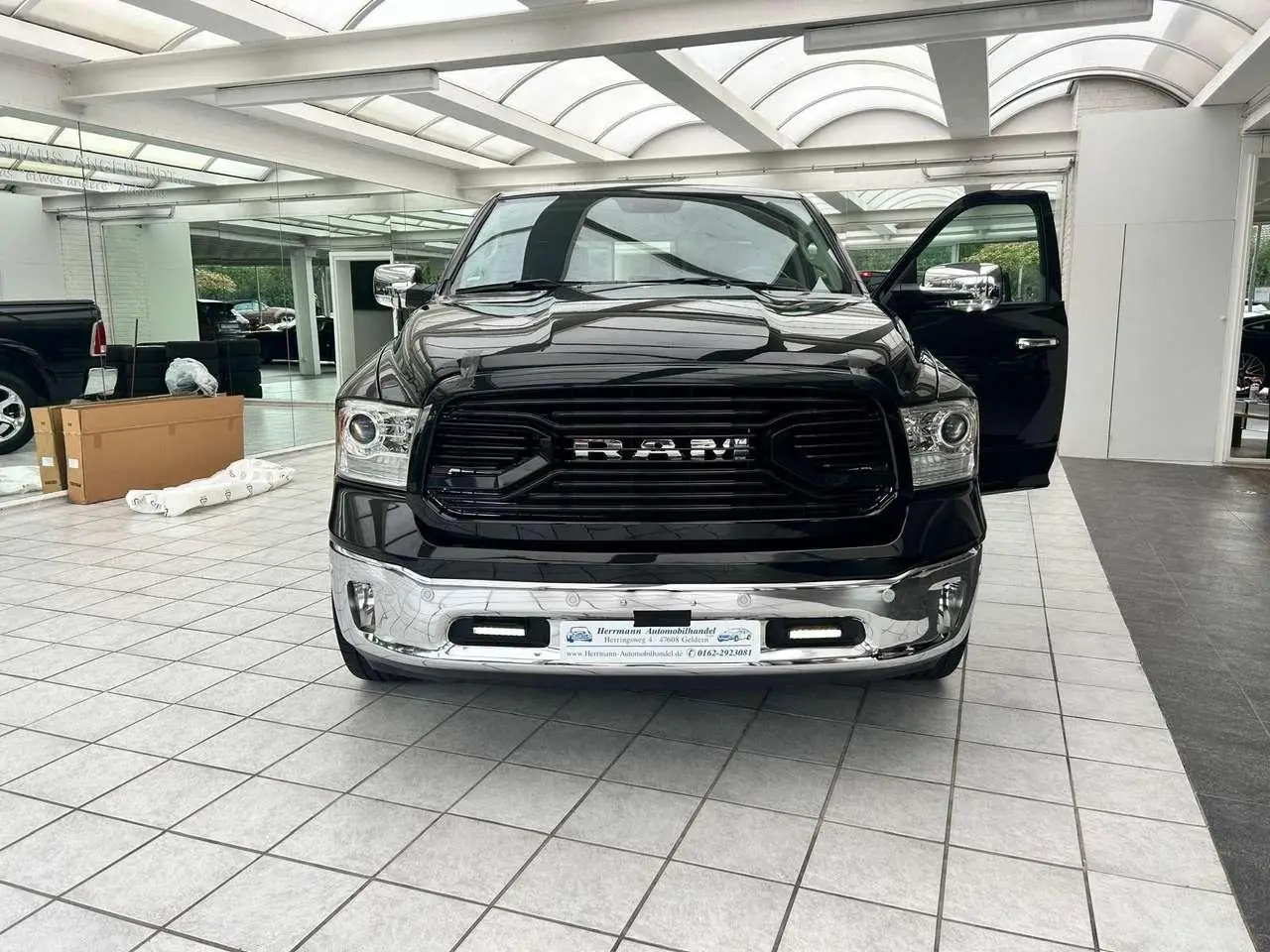 Photo 1 : Dodge Ram 2021 Petrol