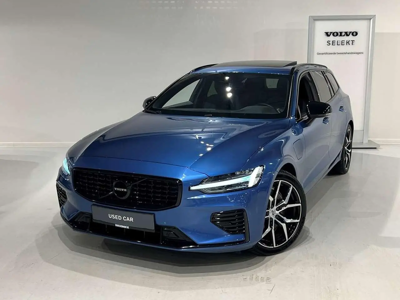 Photo 1 : Volvo V60 2019 Hybrid