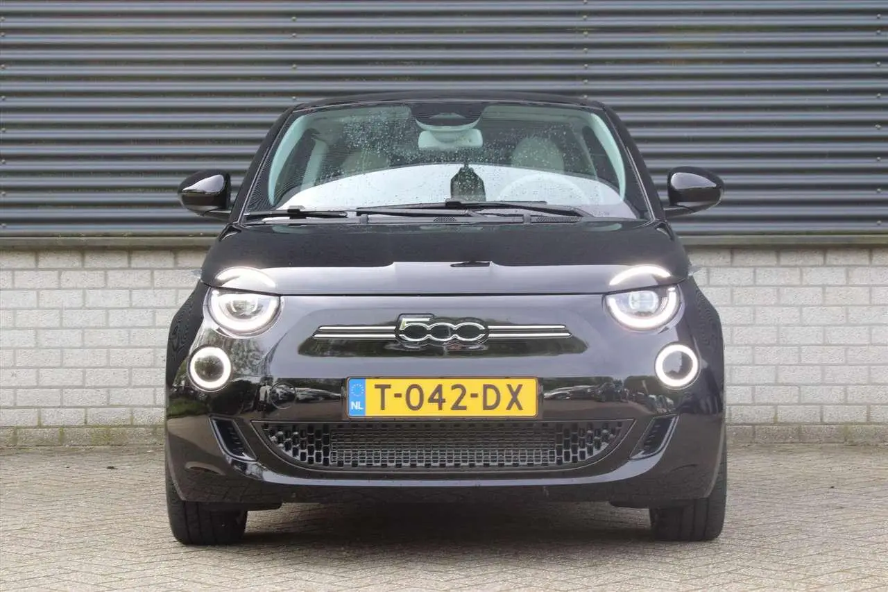 Photo 1 : Fiat 500 2023 Electric