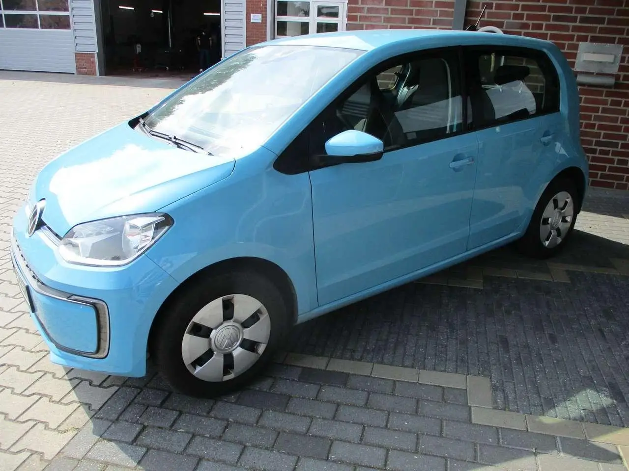 Photo 1 : Volkswagen Up! 2020 Électrique