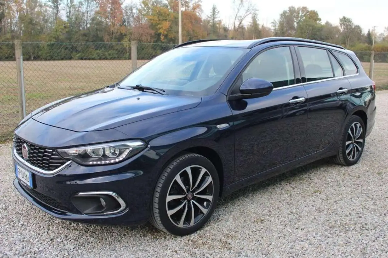 Photo 1 : Fiat Tipo 2018 Diesel