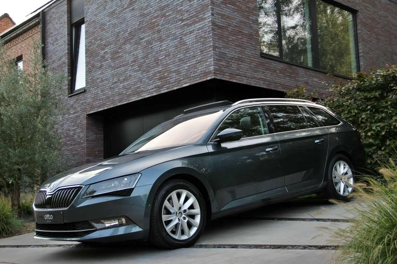 Photo 1 : Skoda Superb 2017 Diesel