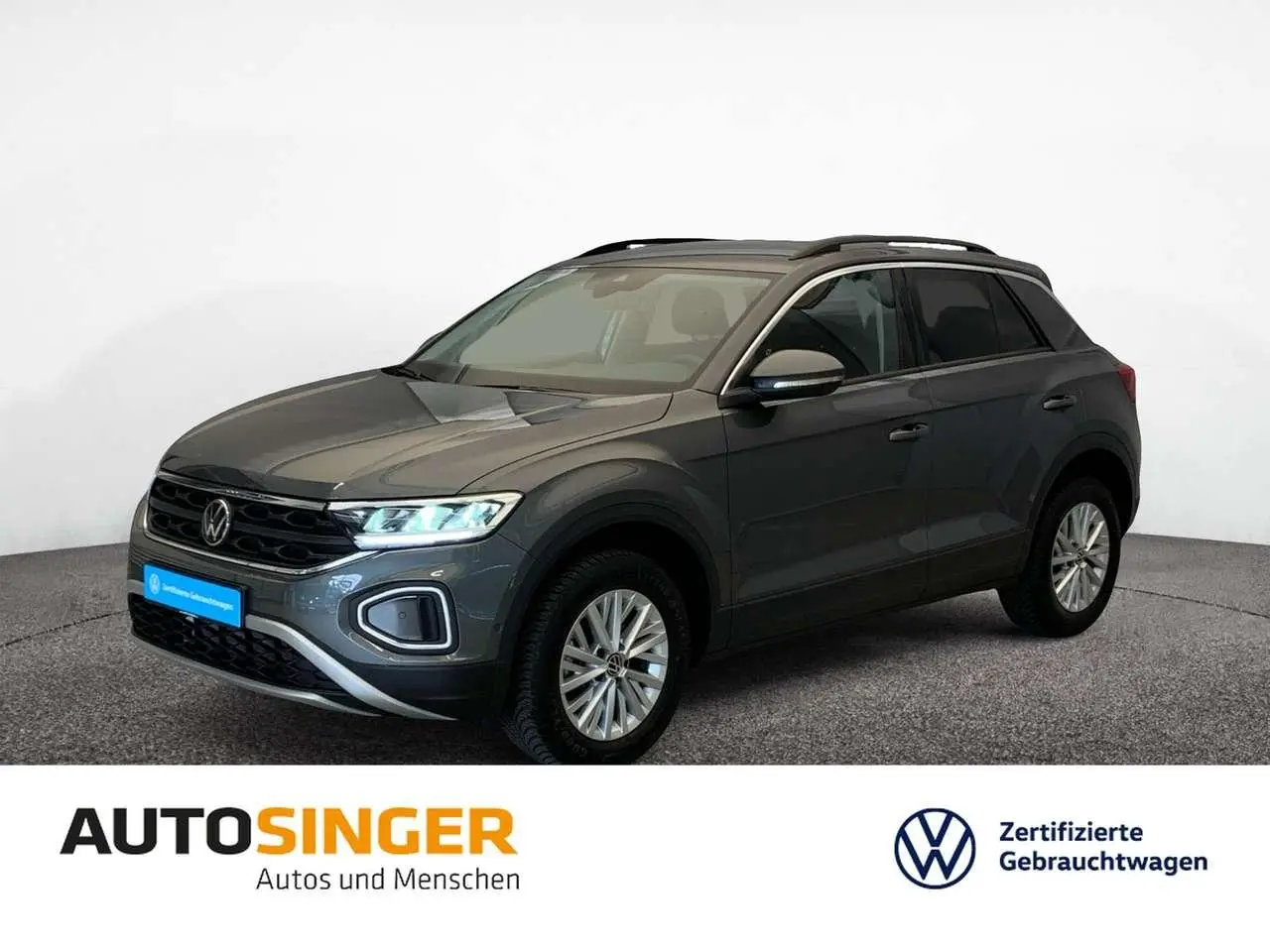 Photo 1 : Volkswagen T-roc 2023 Essence