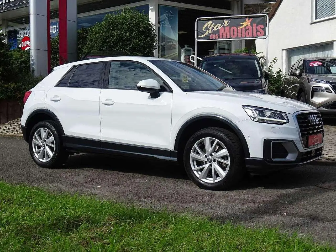 Photo 1 : Audi Q2 2018 Petrol