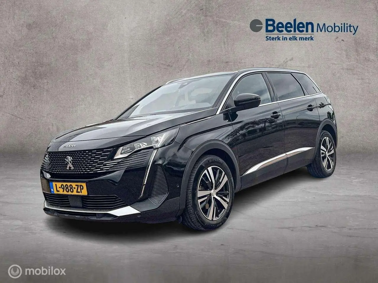 Photo 1 : Peugeot 5008 2021 Essence