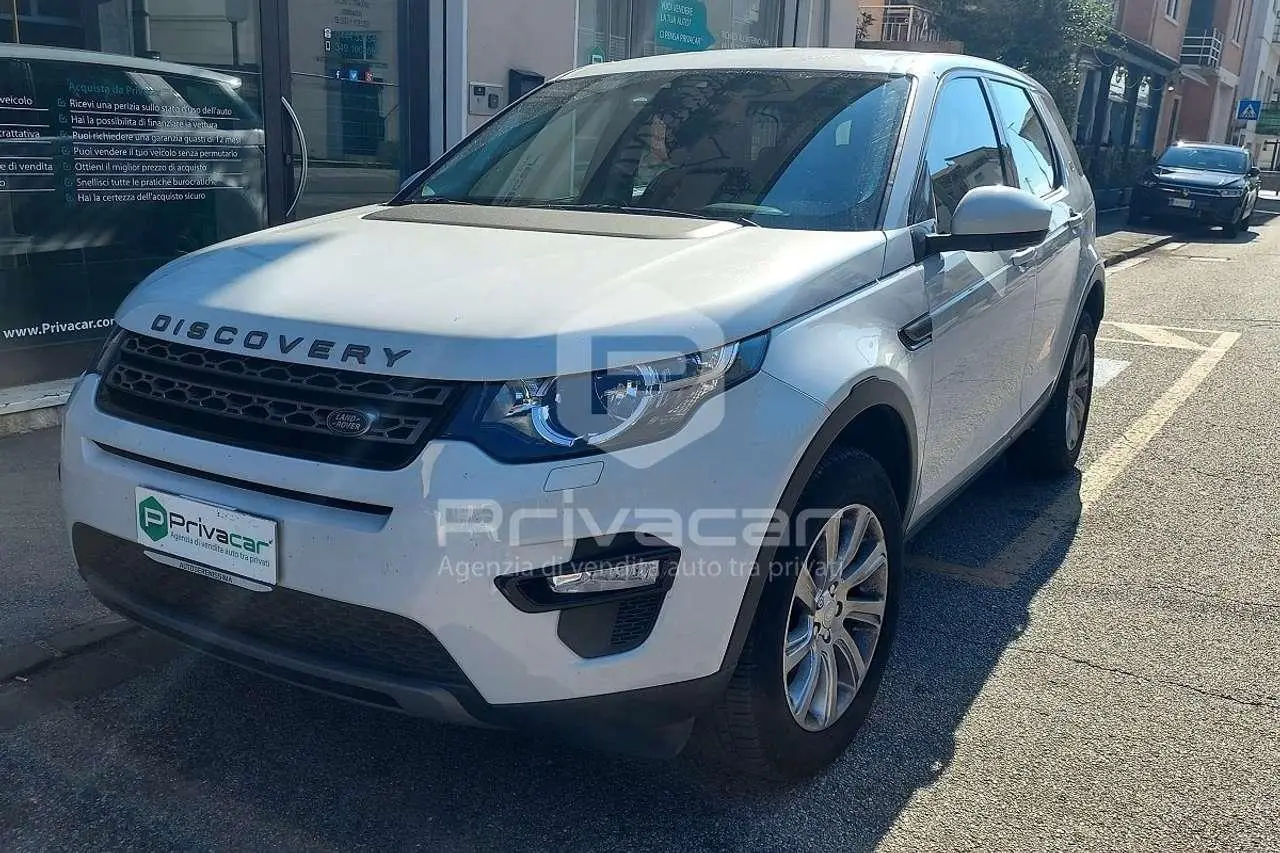 Photo 1 : Land Rover Discovery 2017 Diesel