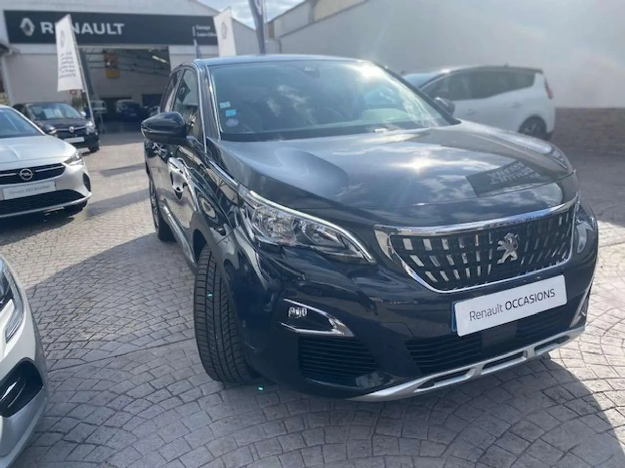 Photo 1 : Peugeot 3008 2018 Petrol