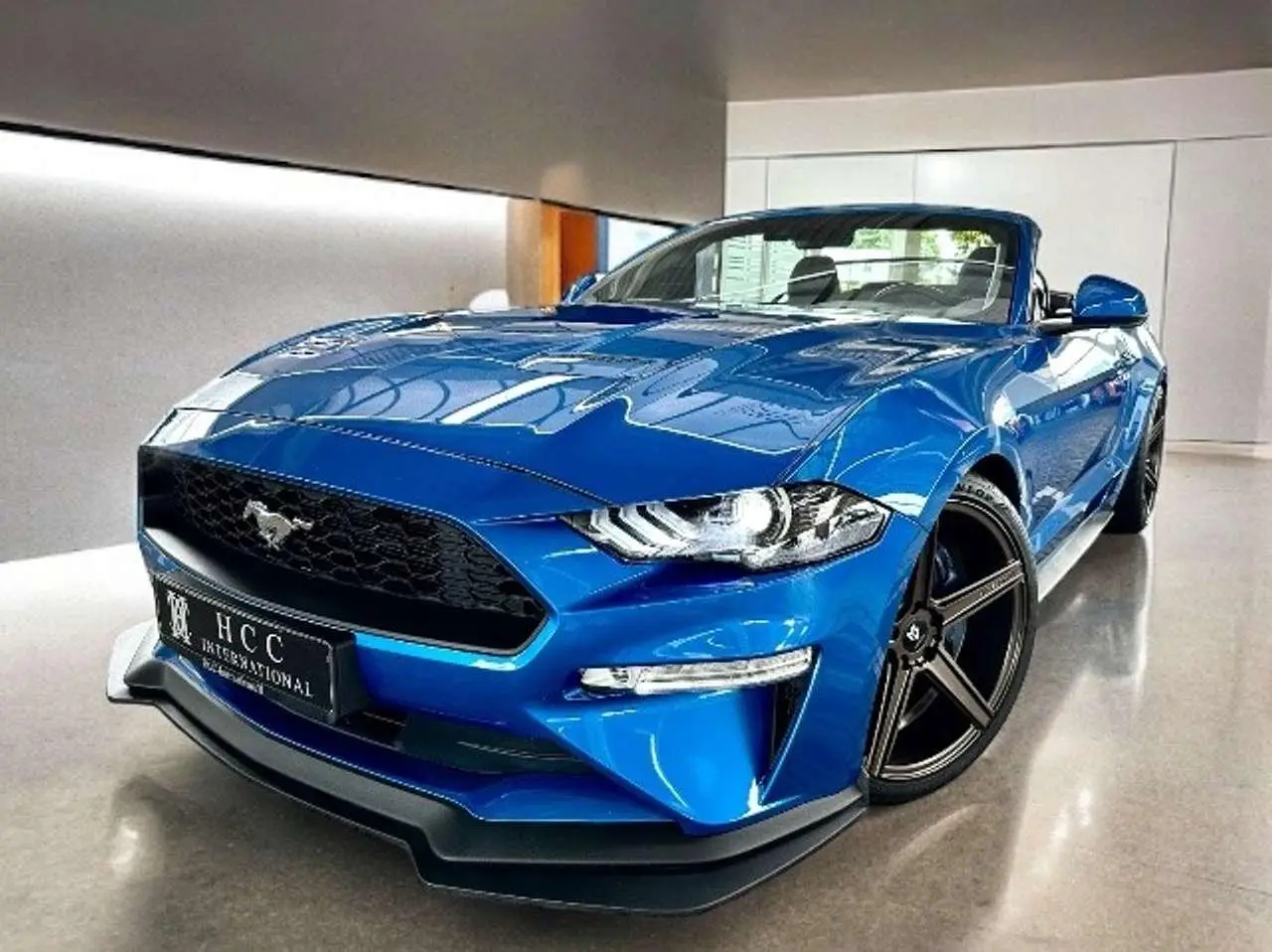 Photo 1 : Ford Mustang 2019 Petrol