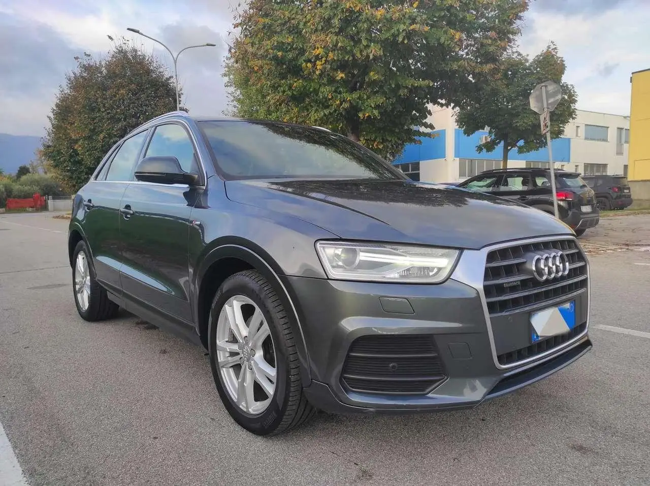 Photo 1 : Audi Q3 2015 Petrol