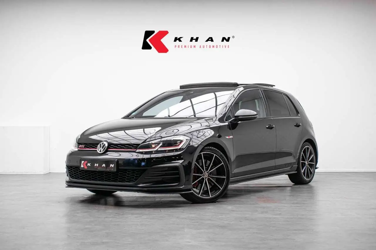 Photo 1 : Volkswagen Golf 2019 Essence