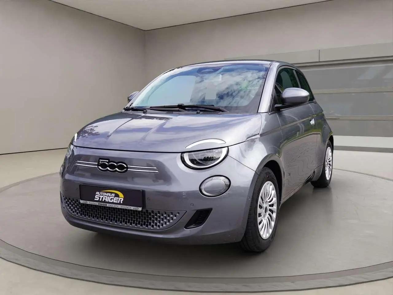 Photo 1 : Fiat 500 2023 Electric