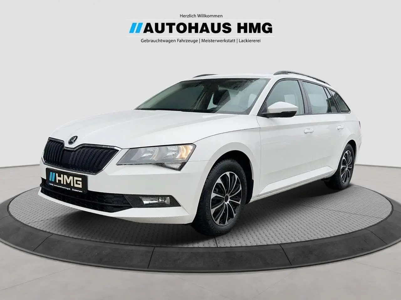 Photo 1 : Skoda Superb 2019 Petrol