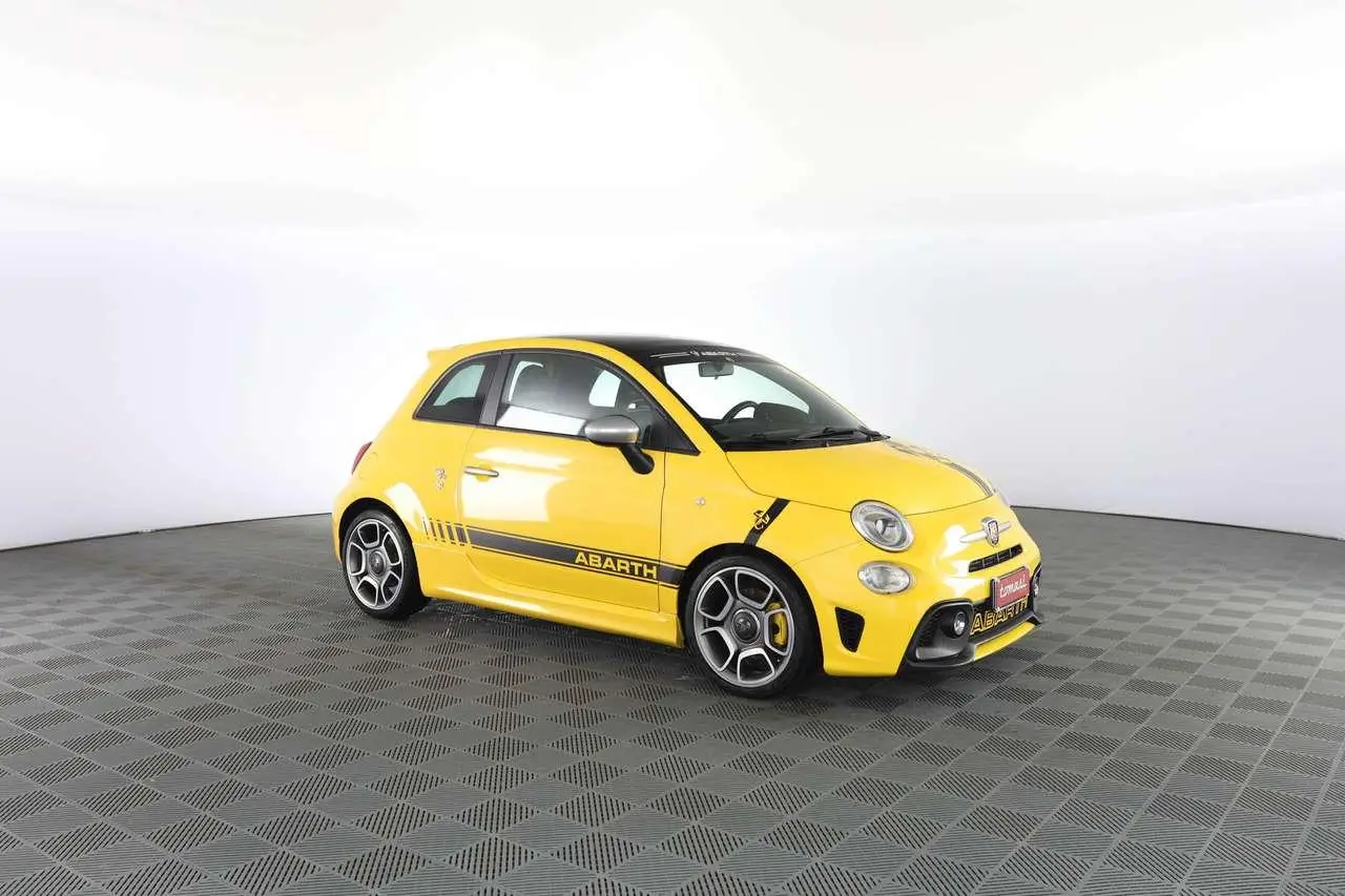 Photo 1 : Abarth 595 2017 Petrol