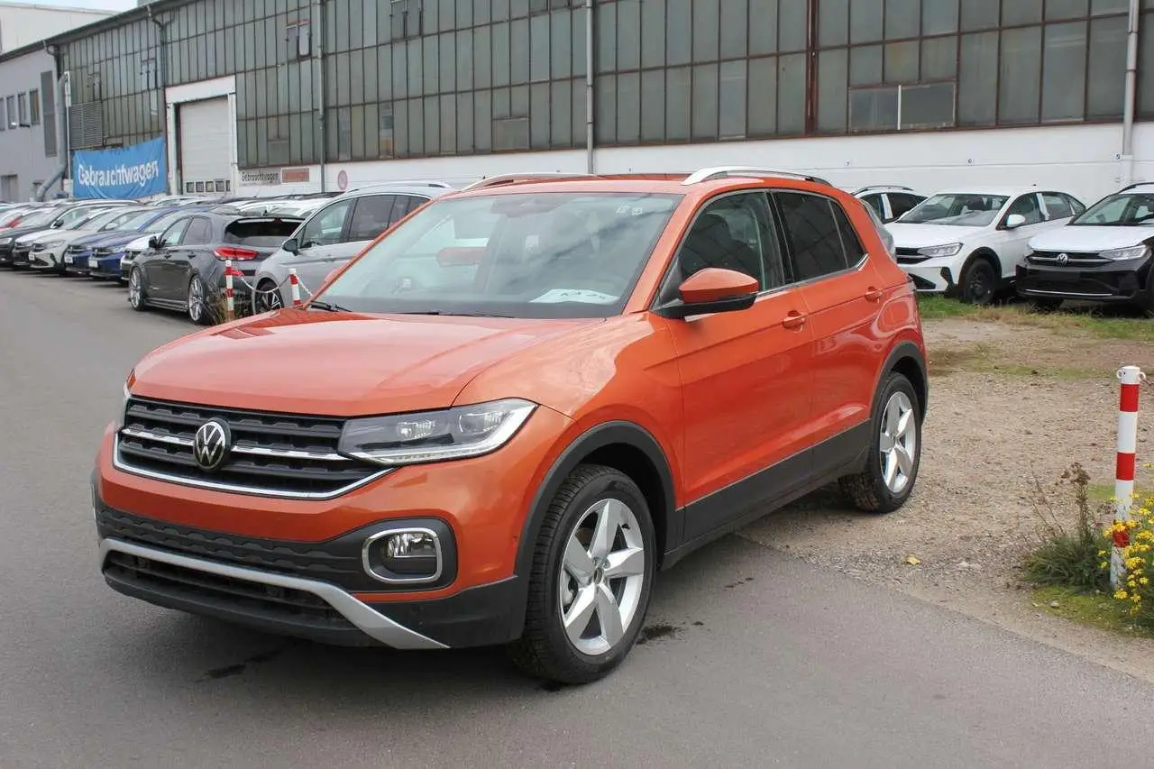 Photo 1 : Volkswagen T-cross 2022 Essence