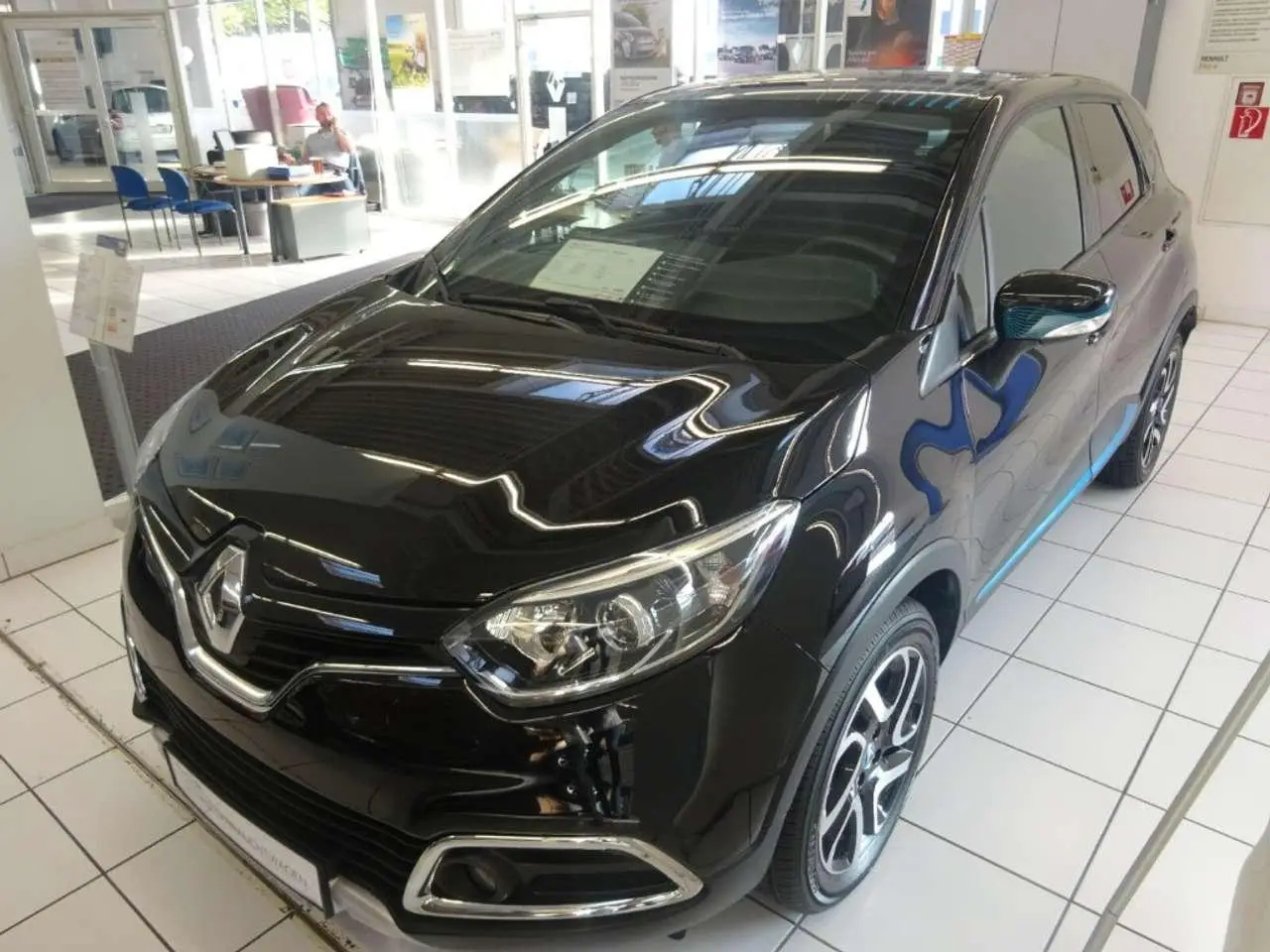 Photo 1 : Renault Captur 2017 Petrol