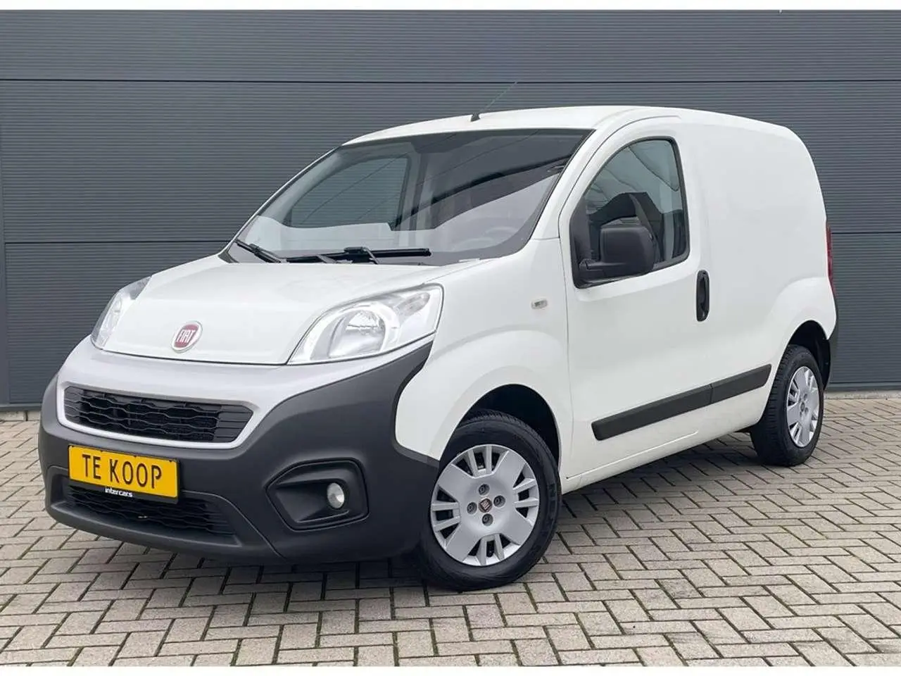 Photo 1 : Fiat Fiorino 2018 Petrol