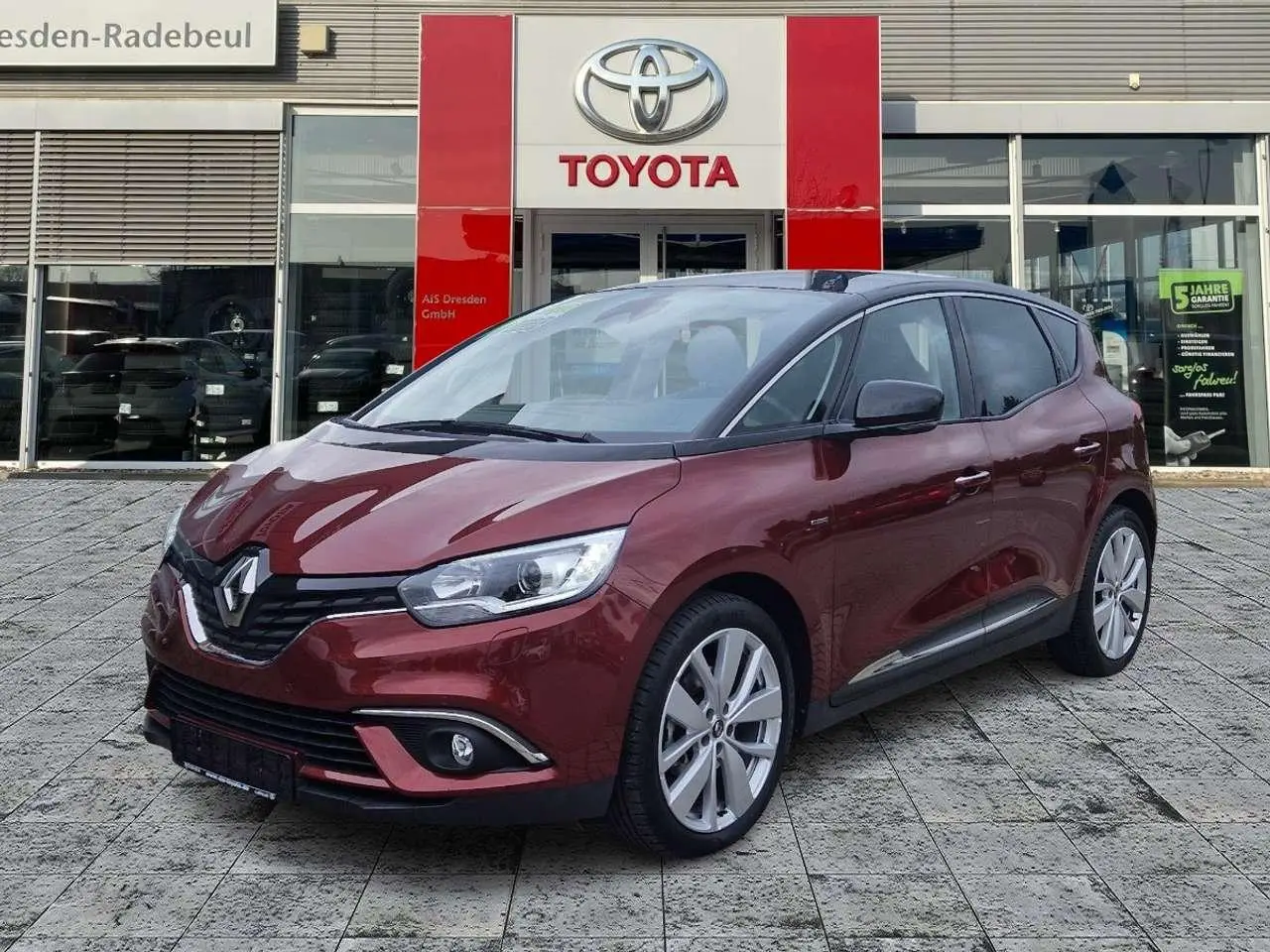 Photo 1 : Renault Scenic 2019 Essence