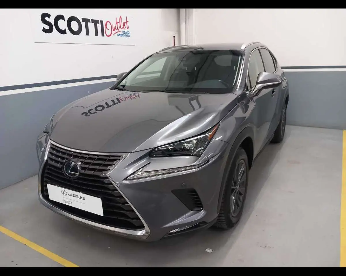 Photo 1 : Lexus Nx 2018 Hybride