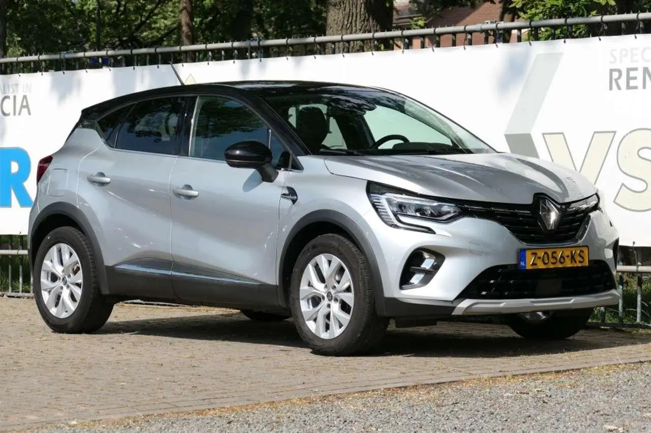 Photo 1 : Renault Captur 2020 Essence