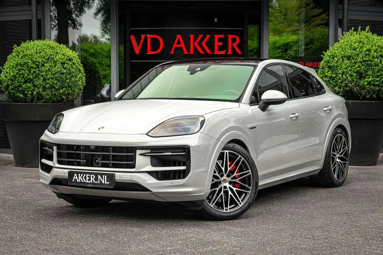 Photo 1 : Porsche Cayenne 2024 Hybride