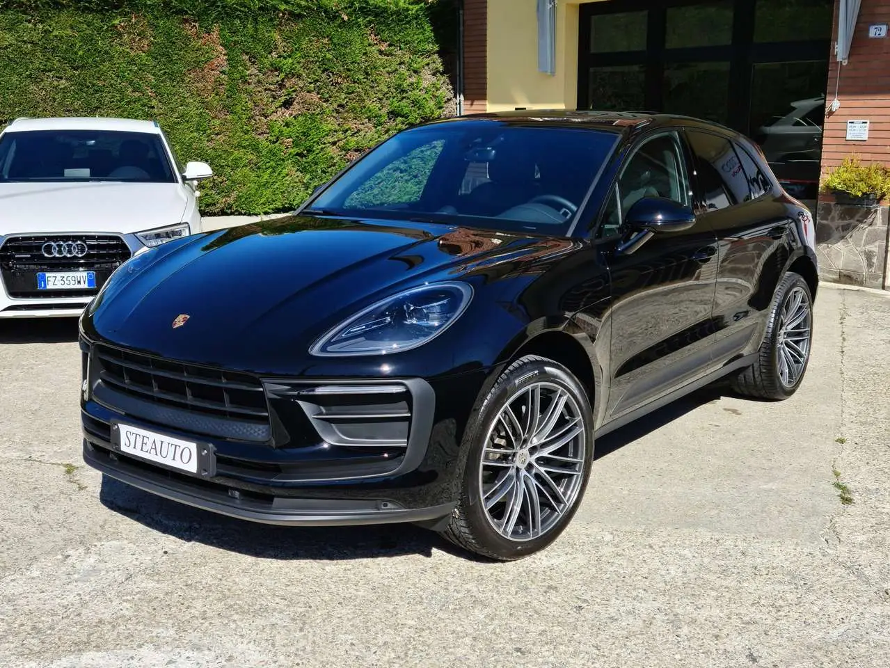 Photo 1 : Porsche Macan 2024 Essence