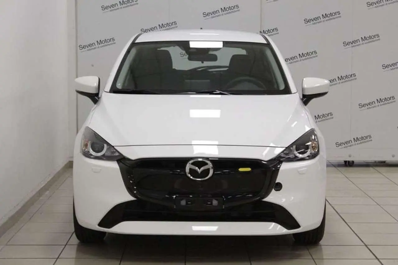 Photo 1 : Mazda 2 2024 Hybrid