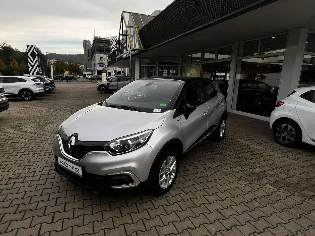 Photo 1 : Renault Captur 2018 Essence