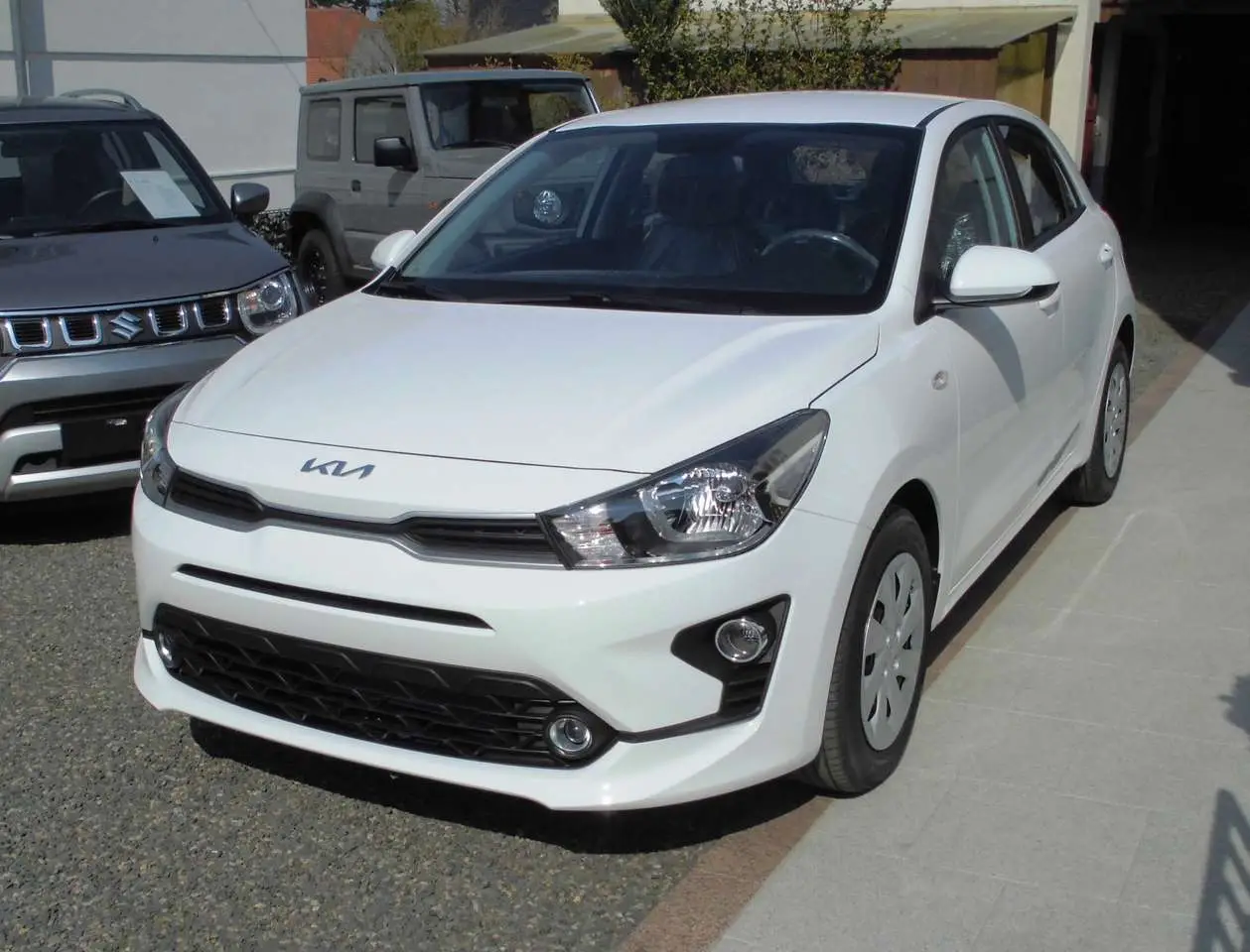 Photo 1 : Kia Rio 2024 Petrol