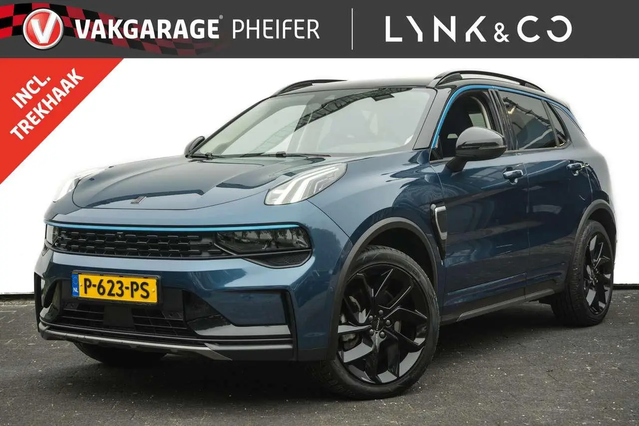 Photo 1 : Lynk & Co 01 2022 Hybrid