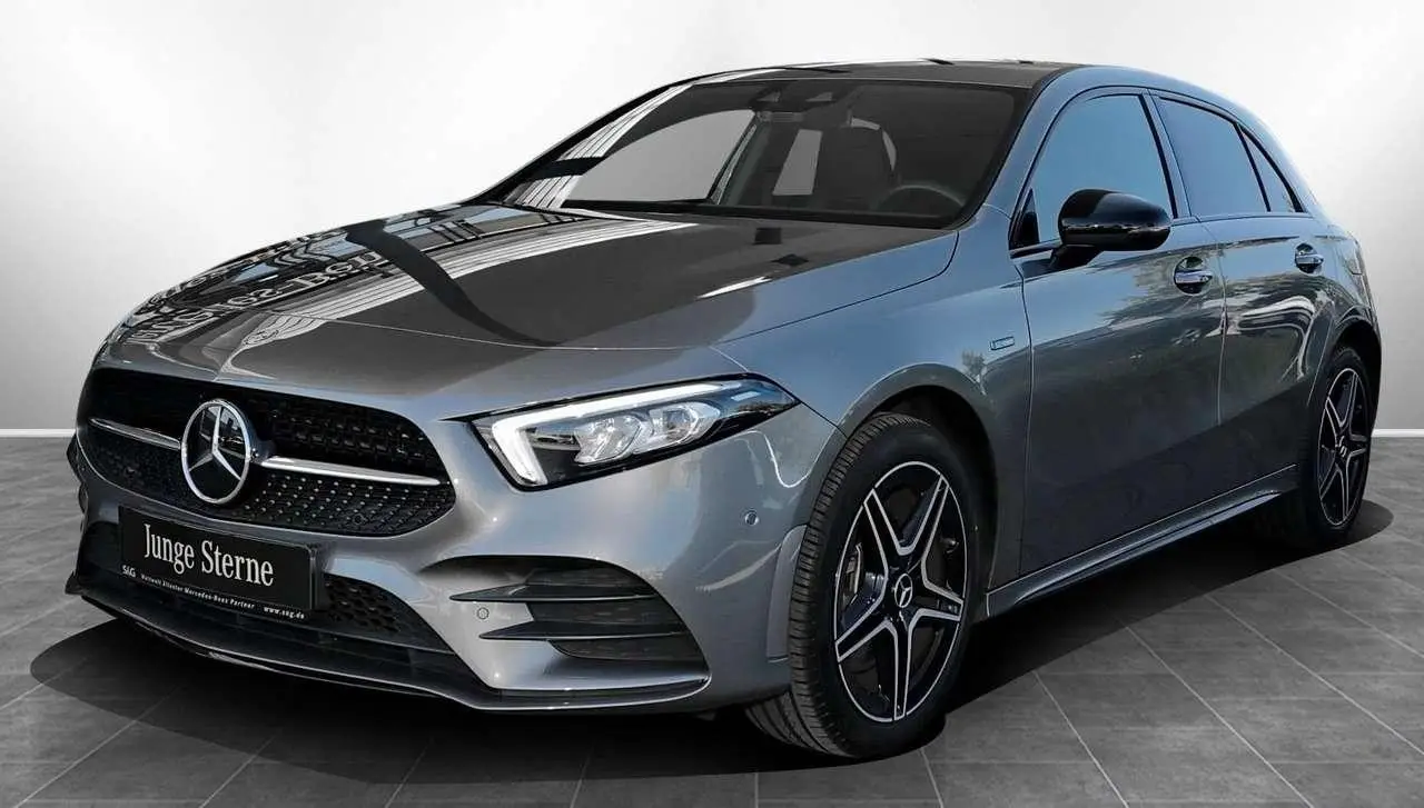 Photo 1 : Mercedes-benz Classe A 2022 Hybride