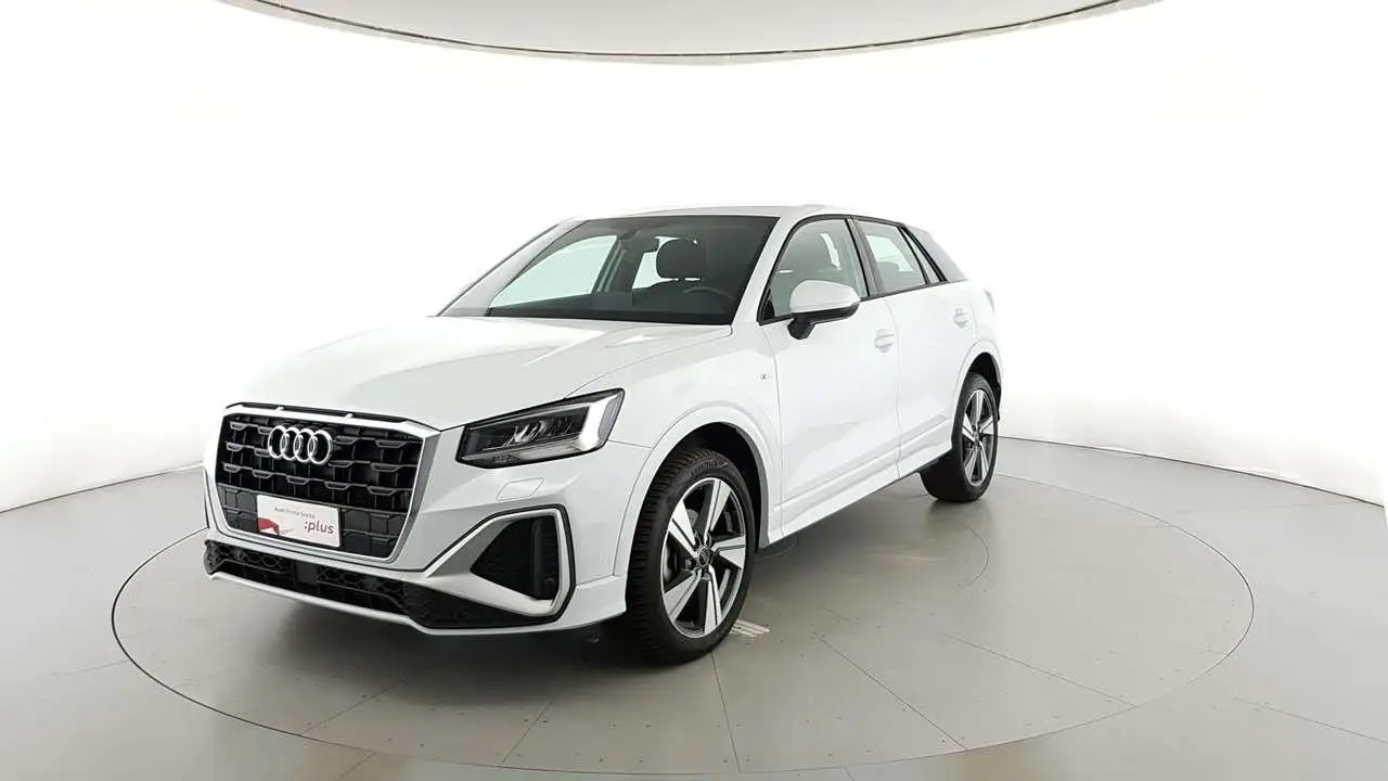 Photo 1 : Audi Q2 2022 Diesel