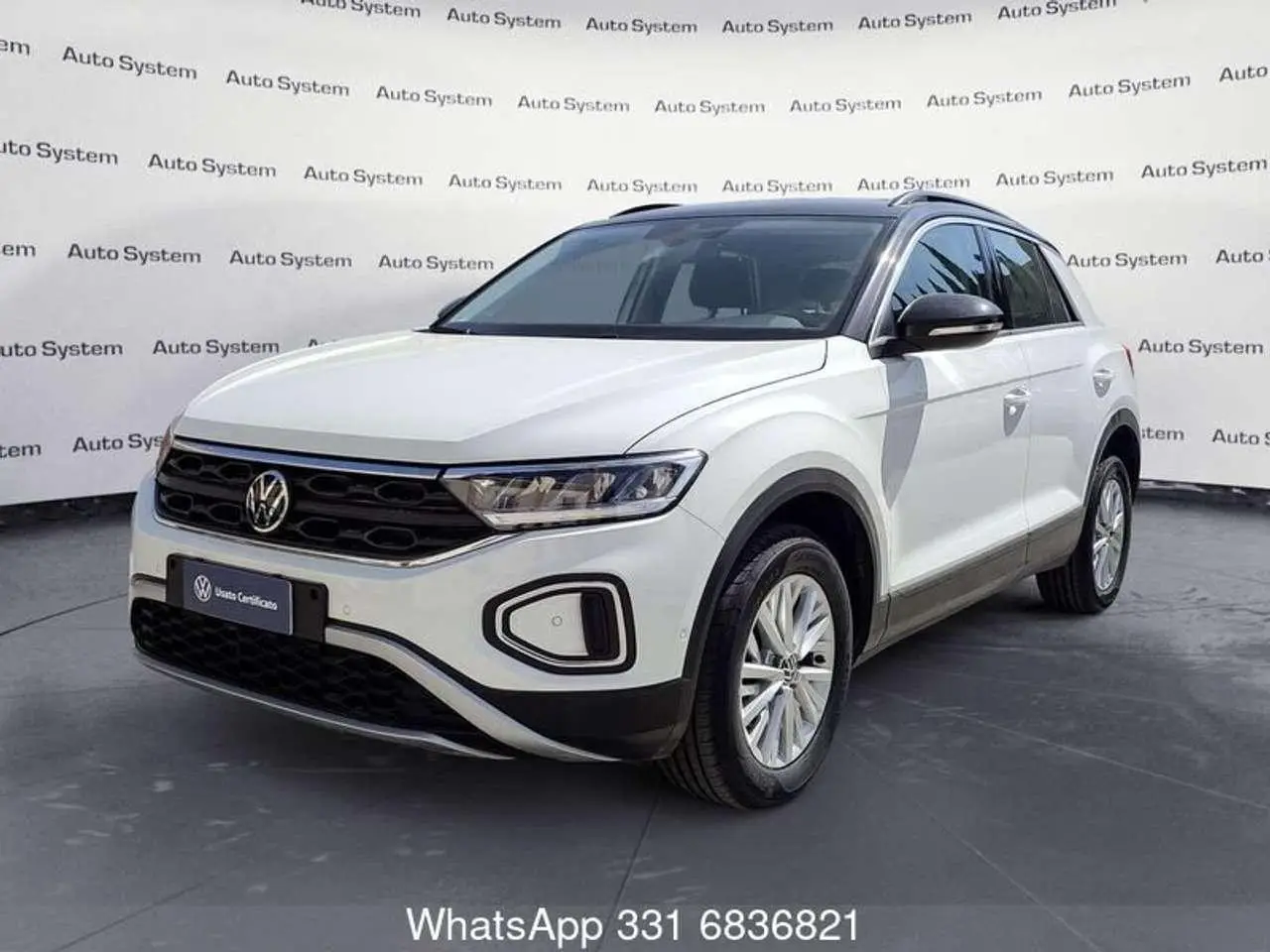 Photo 1 : Volkswagen T-roc 2023 Petrol