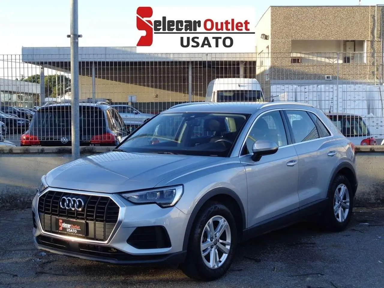 Photo 1 : Audi Q3 2019 Petrol