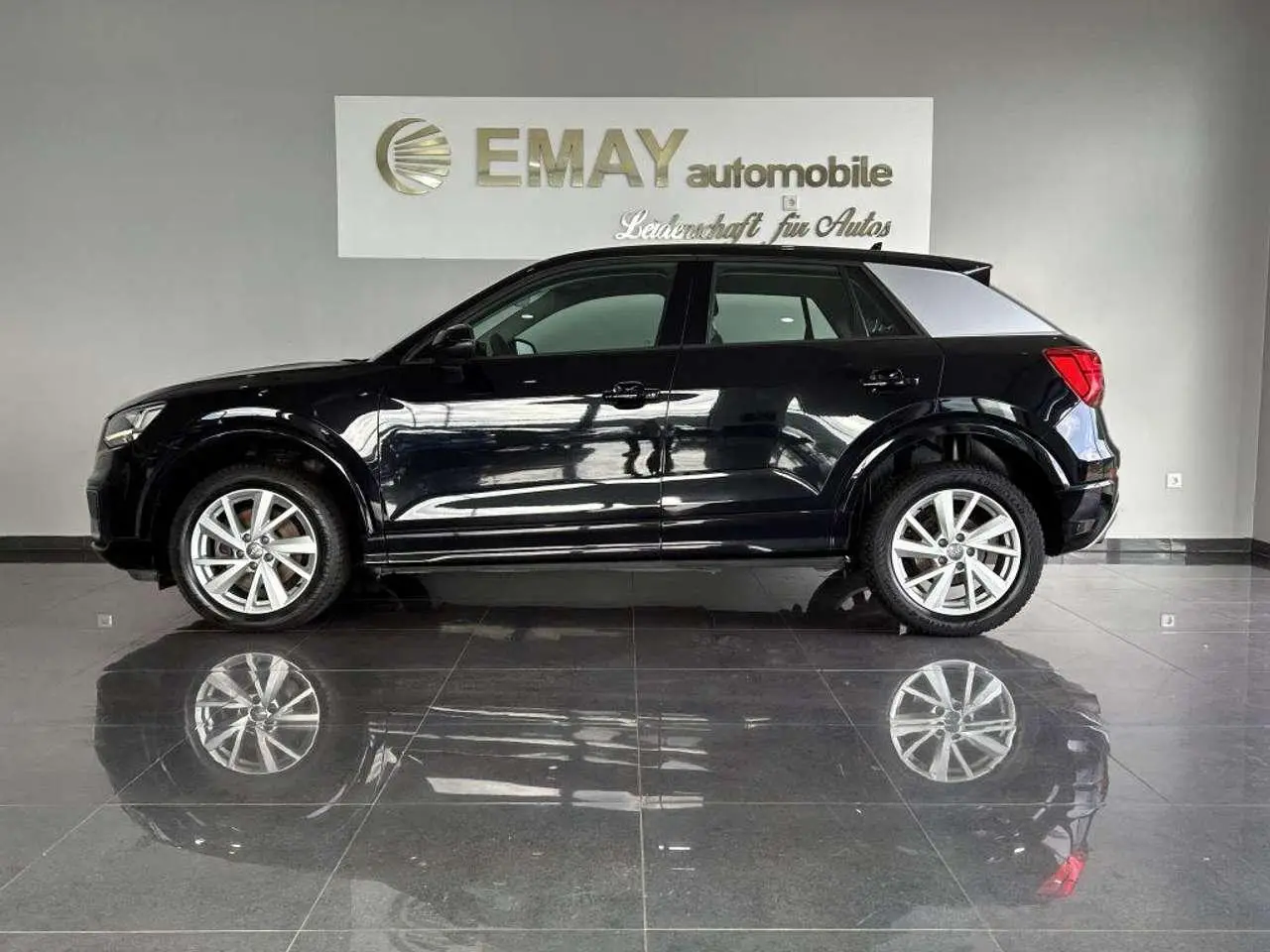 Photo 1 : Audi Q2 2018 Petrol